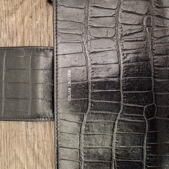 Mundi Black Italian Calfskin Leather 10 Card Slot Zippered Compartment Wallet. - Picture 10 of 10